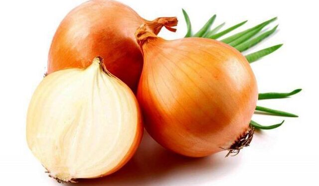 Onions are used in folk remedies for the preparation of worms