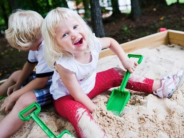 Sandbox games are a way to catch parasites