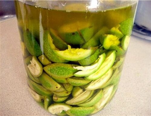 Green Walnut Tincture Fights Parasites